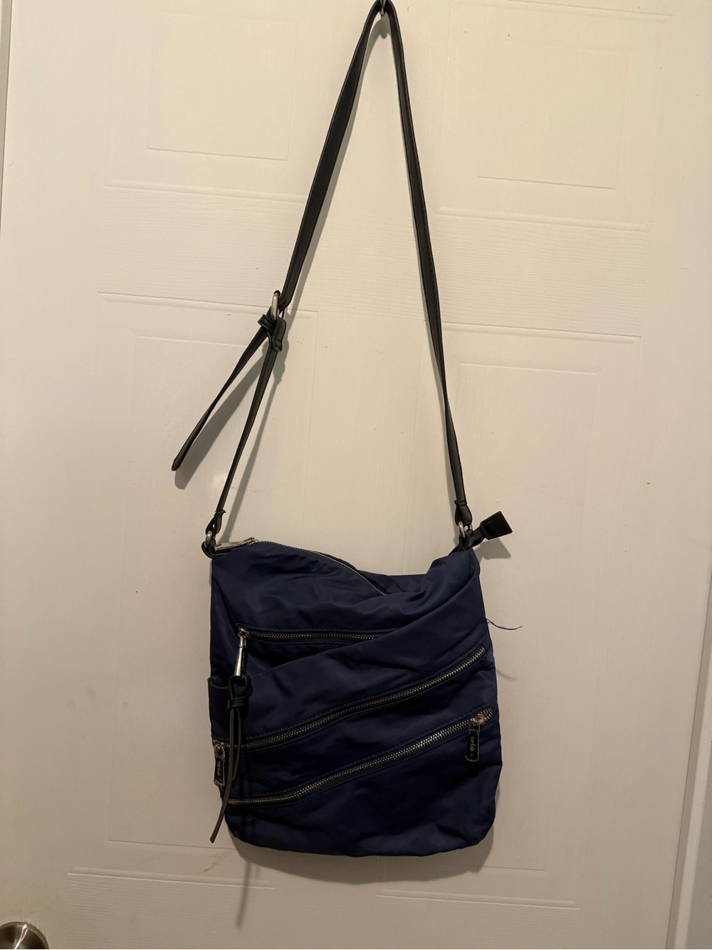 co-lab Blue Solid Crossbody Bag Zip Closure Pockets Women